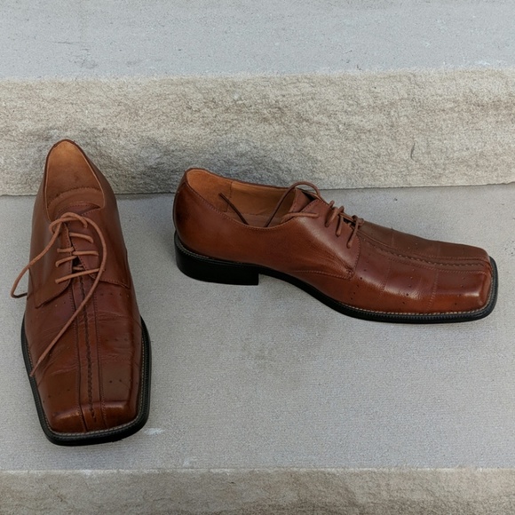 L A Milano Italy men's lace-up dress shoe cognac